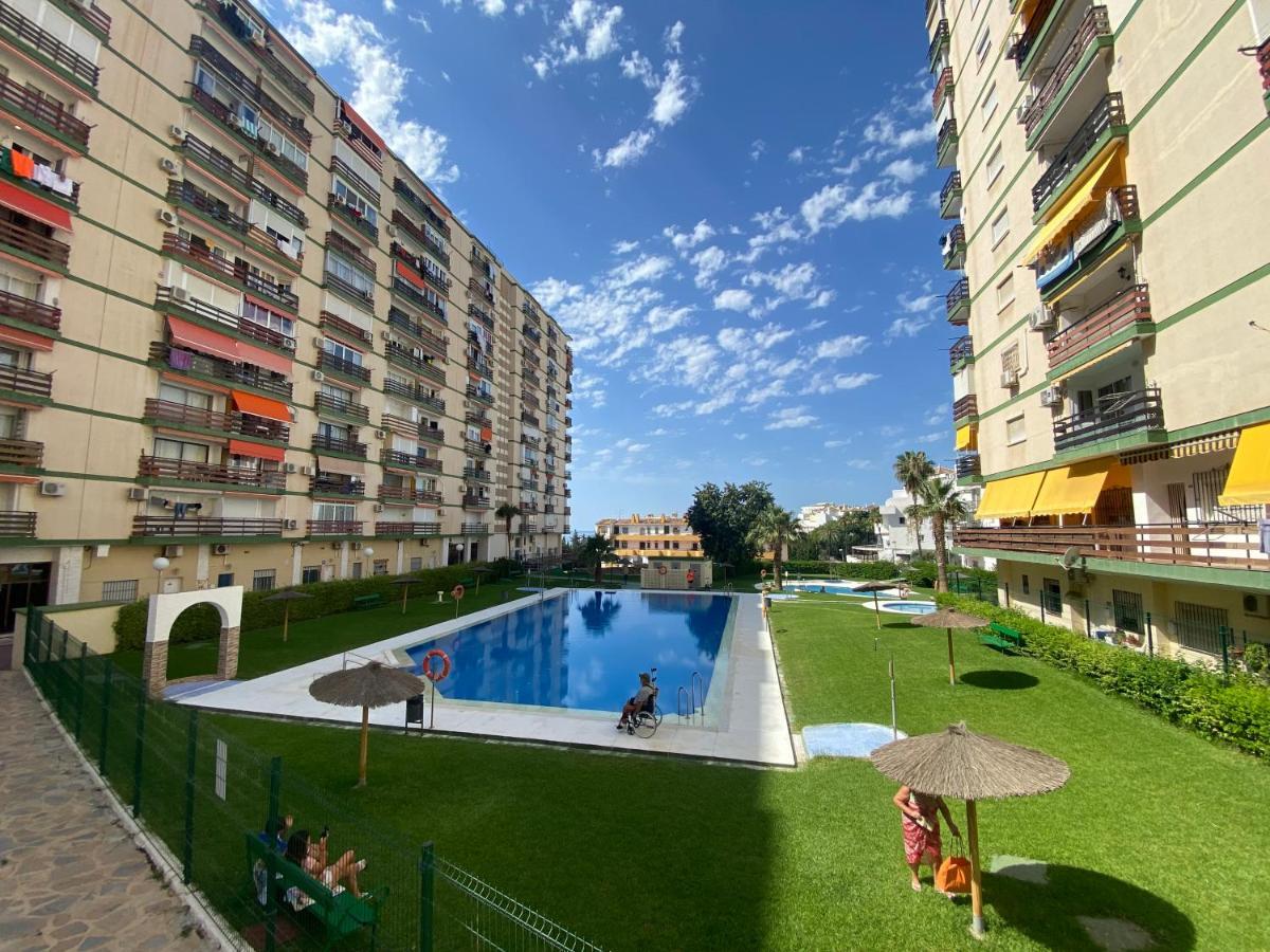 Apartamentos Naciones Playa, La Paloma Benalmádena Exterior foto
